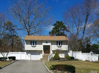 7 Rodney St, South Setauket, NY 11720