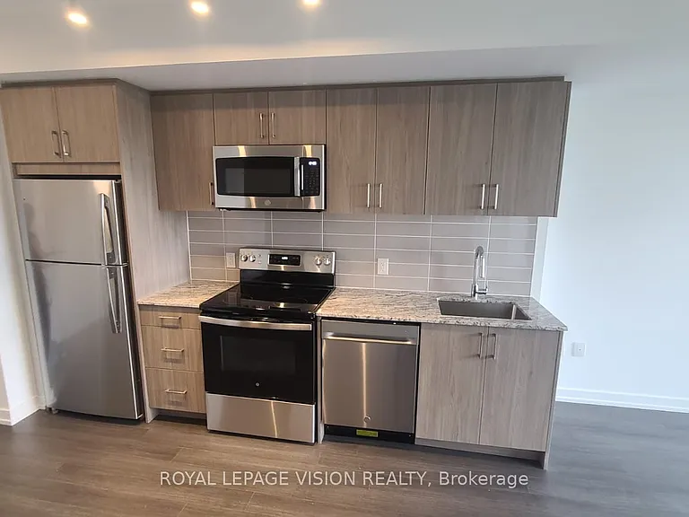 4010 Eglinton Ave W #508 — Photo 4