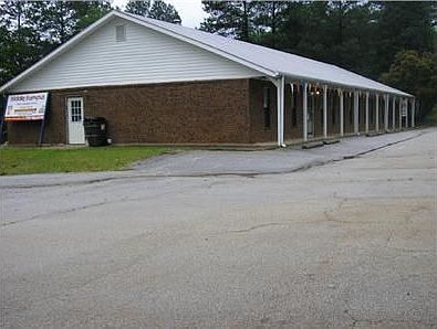 2nd image of 2253 Fairburn Rd