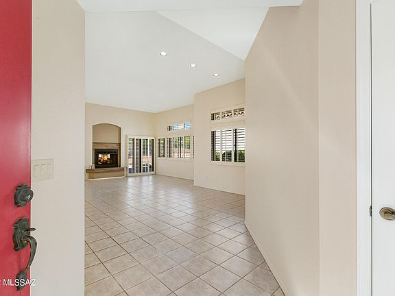 3rd image of 5513 N Via Papavero