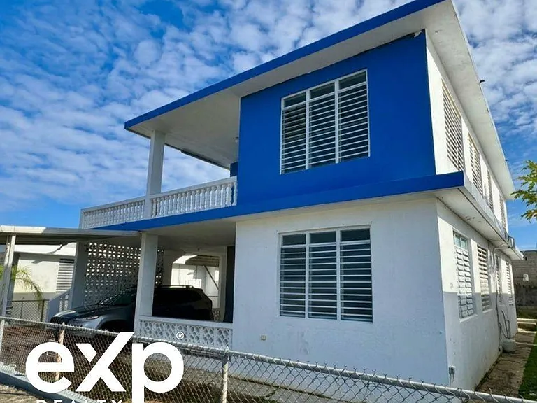 475 Calle Comercio — Photo 1