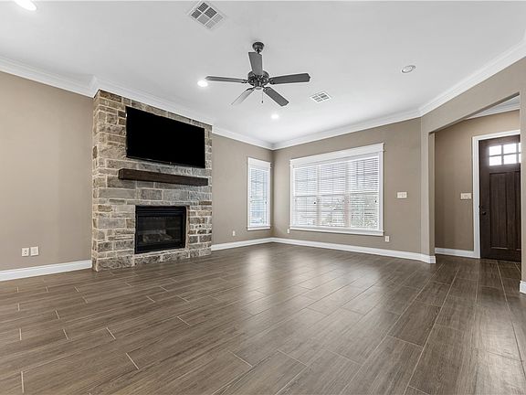 5th image of 4006 Brownway Dr