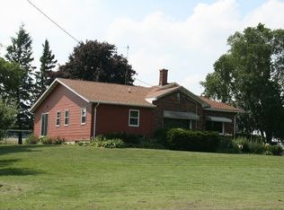 4727 Ginnow Rd, Omro, WI 54963