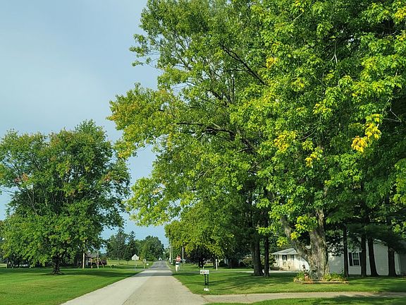 4th image of 18447 N Bend Dr