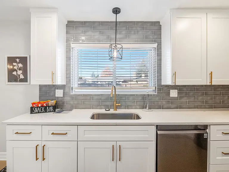 11179 Mandale Dr — Photo 15