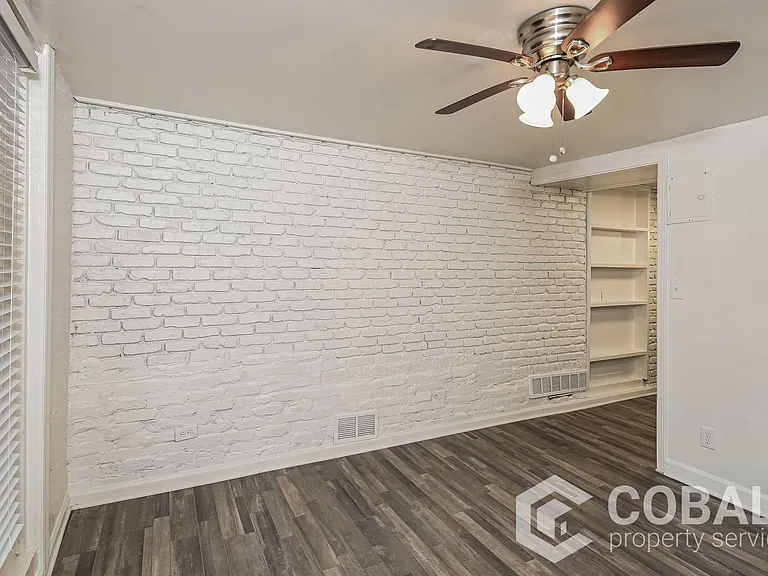 1992 Woodland Hills Ave NW #3 — Photo 4