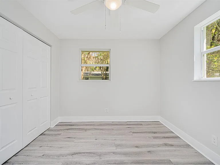 1707 Evergreen St — Photo 25