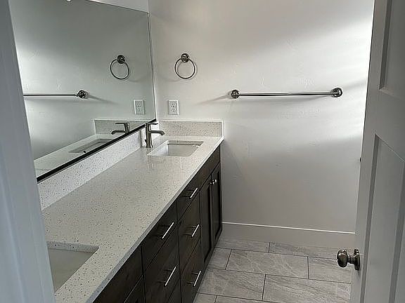 2nd image of 4477 Stonebrook Ln