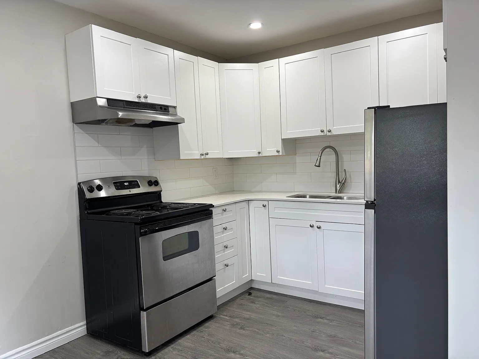 351 Murray Street Corunna — Photo 3