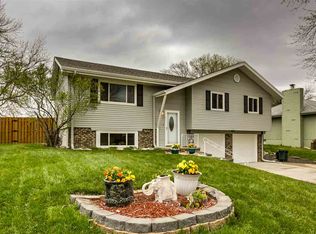 13530 Z St, Omaha, NE 68137