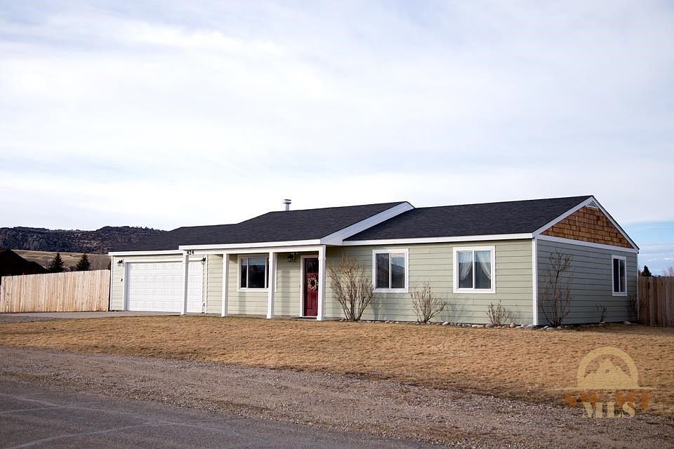 1st image of 424 Beaverhead St