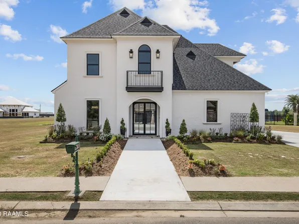 1014 The Lake Dr, Broussard, LA 70518