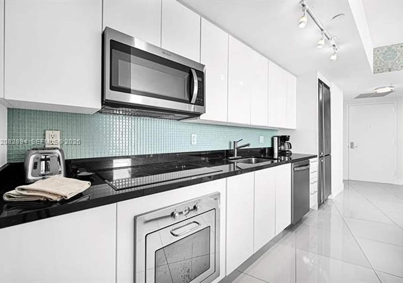 92 SW 3rd St cu-4806, Miami, FL 33130 — Photo 1