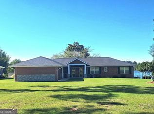 2612 Buck Head Rd, Baxley, GA 31513