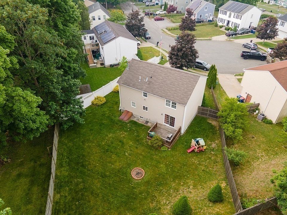 268 Loftus St, New Bedford, MA 02746 Zillow