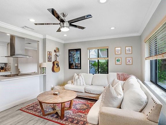 4th image of 4415 W BAY VILLA AVENUE