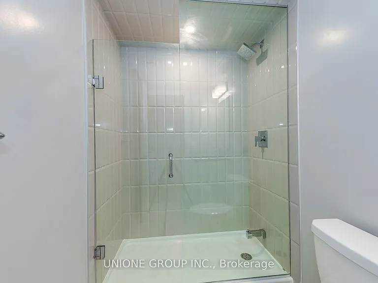 1415 Dundas St E #1204 — Photo 25
