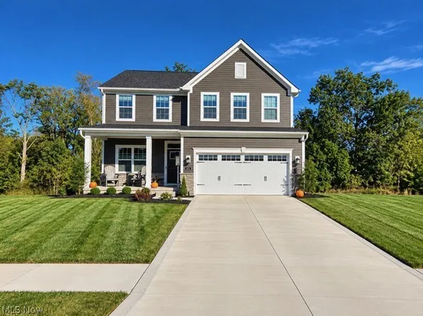 1047 Ashford Ct, Columbia Station, OH 44028