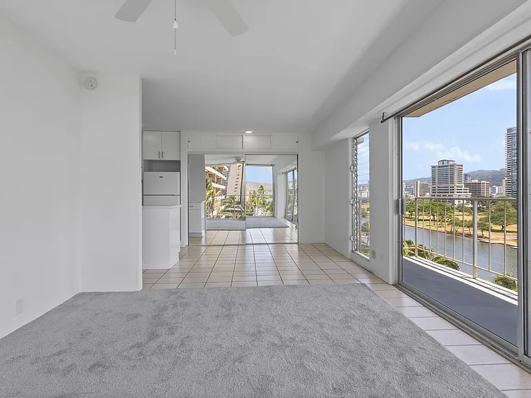 2115 Ala Wai Blvd #804 — Photo 12