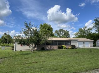 5 Midas Ln, Linn Valley, KS 66040