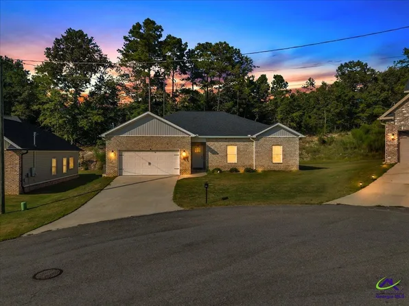 209 Sugar Maple Ct, Byron, GA 31008