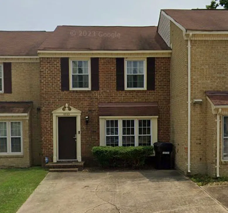 3 bed, 1440 sqft, $2,300 — Photo 1