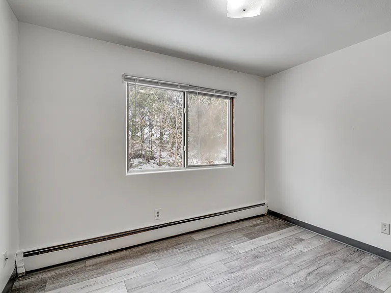 McCarron's View Apartments — Photo 42