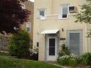 391 Lakeview Ave, Drexel Hill, PA 19026