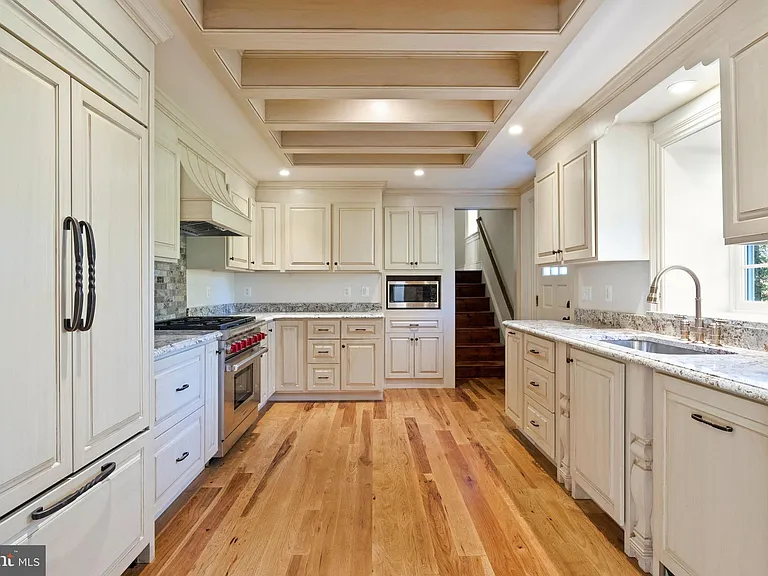 16131 Old York Rd — Photo 56
