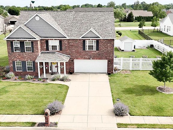 4th image of 1209 Corinne Ln