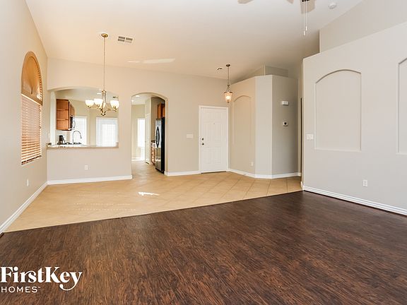 3rd image of 3404 Cantura Bluff Ave