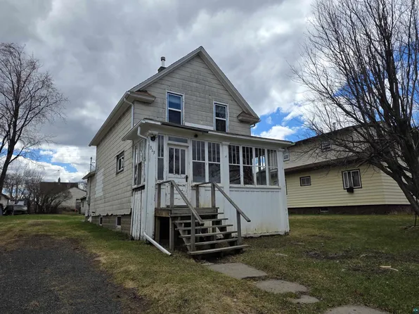 313 Minnesota Ave W, Gilbert, MN 55741