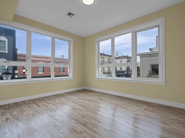 4401 Bergenline Ave, Union City, NJ