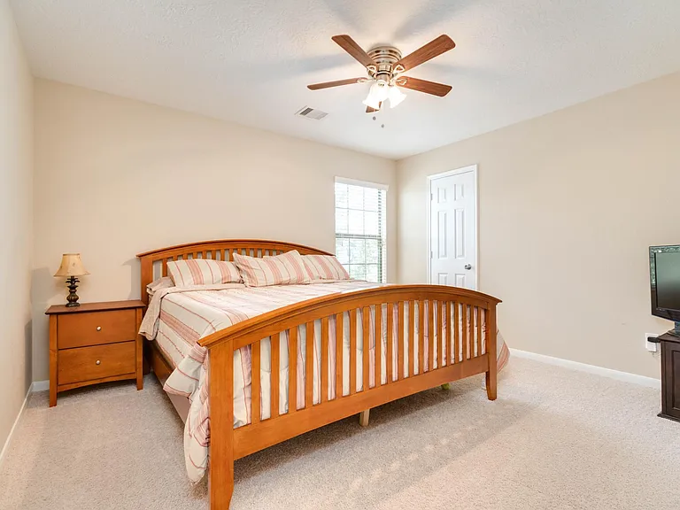 13x13 Guest bedroom 3