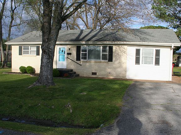 2nd image of 92 Allen Ave