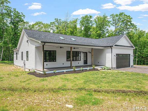 2nd image of 461 Chestnut Hill Road