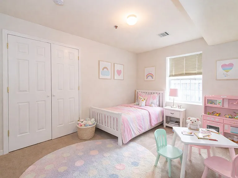 279 Orange St #1 — Photo 11