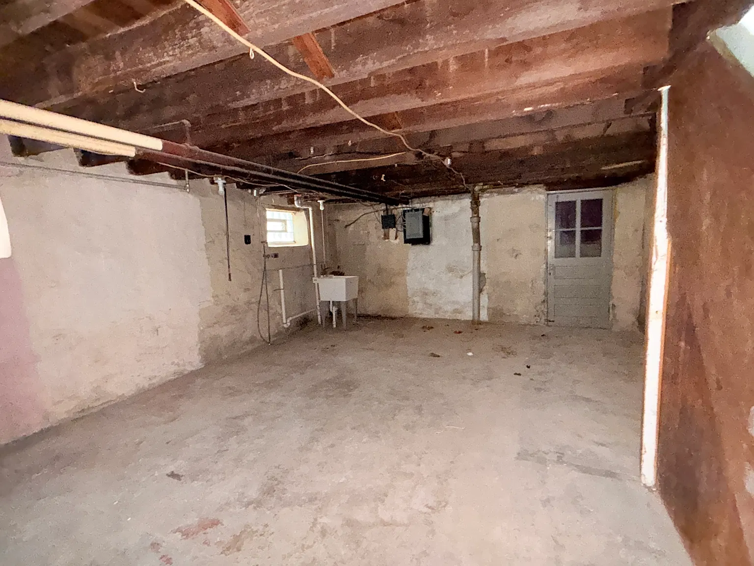 3 bed, 1.5 bath, 1440 sqft, $2,000 — Photo 3