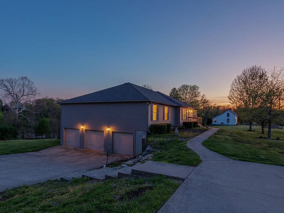 1695 Oregon Rd, Versailles, KY 40383 | Zillow