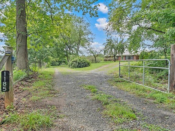 3rd image of 1185 County Line Rd