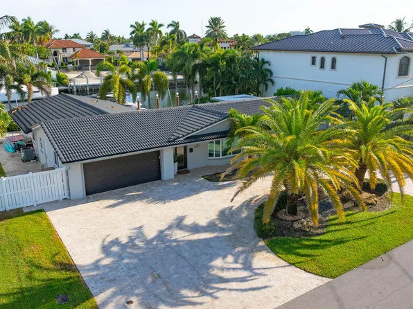 2401 NE 33RD Street, Lighthouse Point, FL 33064