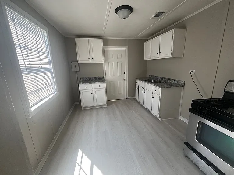 112 Union St — Photo 5