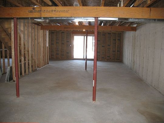 4th image of 2953 Northcliffe Ct