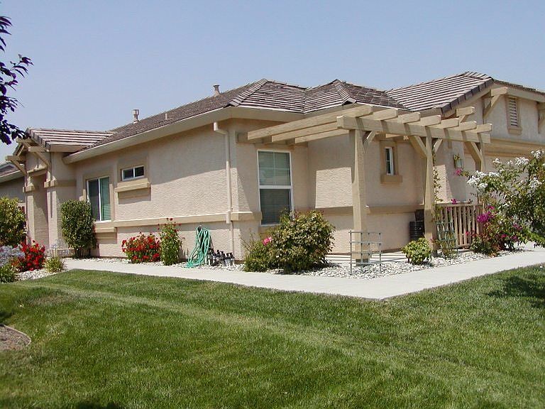 1st image of 3170 Poppy St