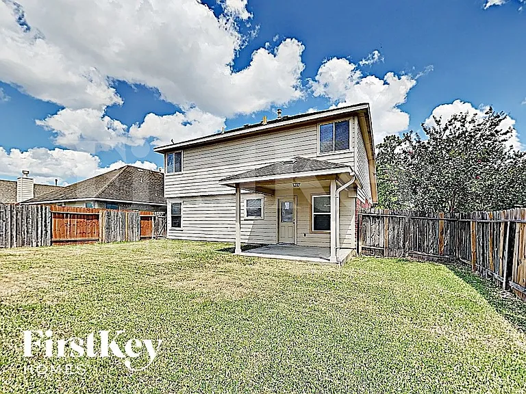 1438 Rocky Glen Ln — Photo 15