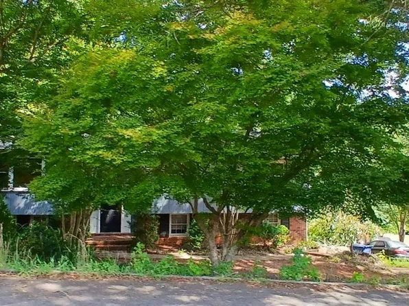 306 Plano Dr, Greenville, SC 29617