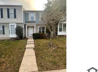 16 Windbluff Ct, Owings Mills, MD