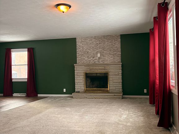 2nd image of 425 Birchlawn Blvd