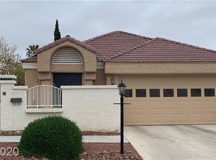 5245 Crooked Valley Dr, Las Vegas, NV 89149