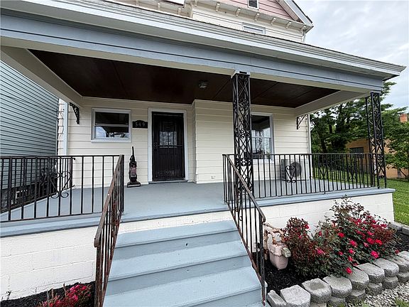 3rd image of 549 Thompson Ave